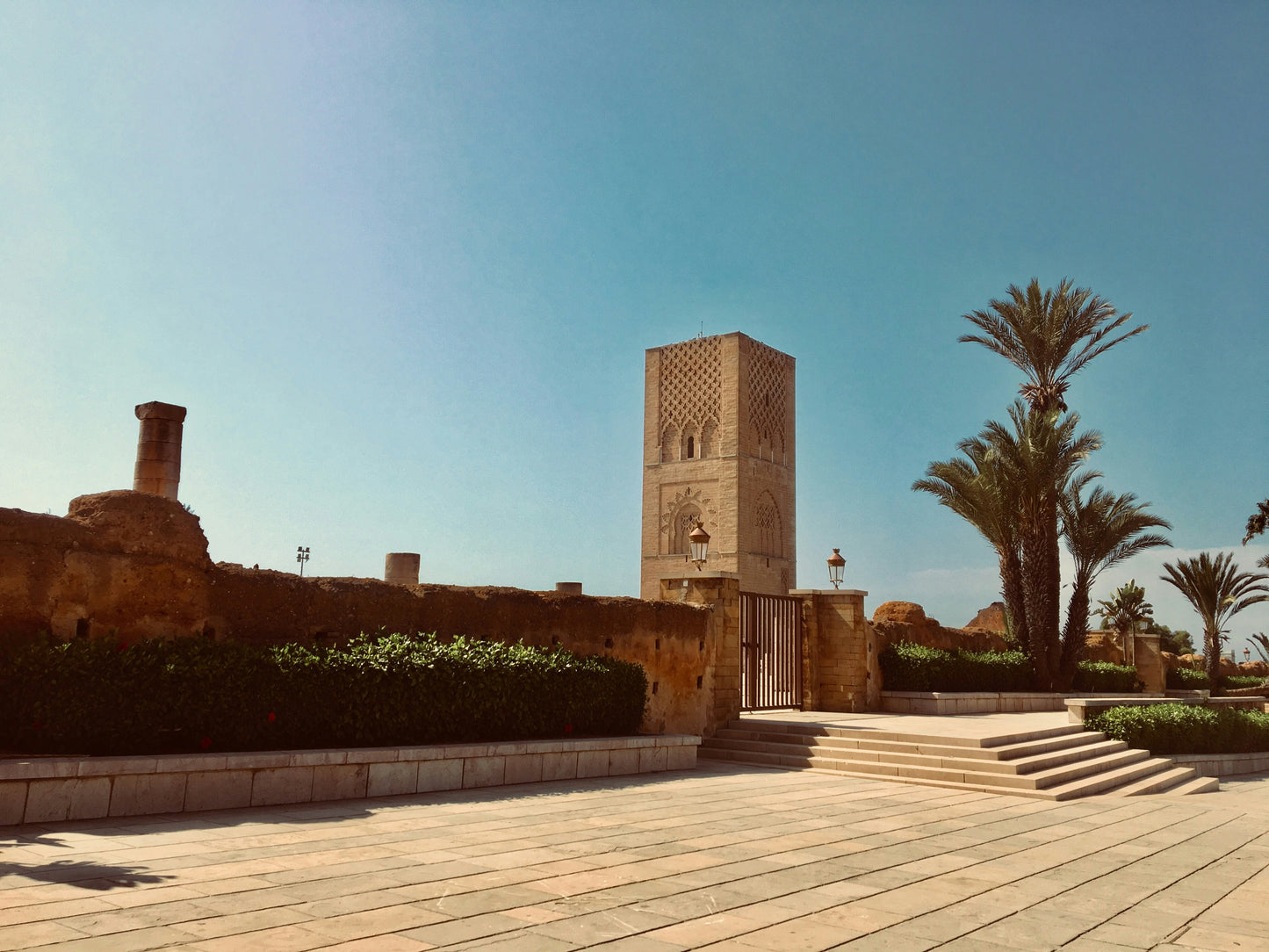 Casablanca: Tour de día completo a Rabat con traslado al hotel