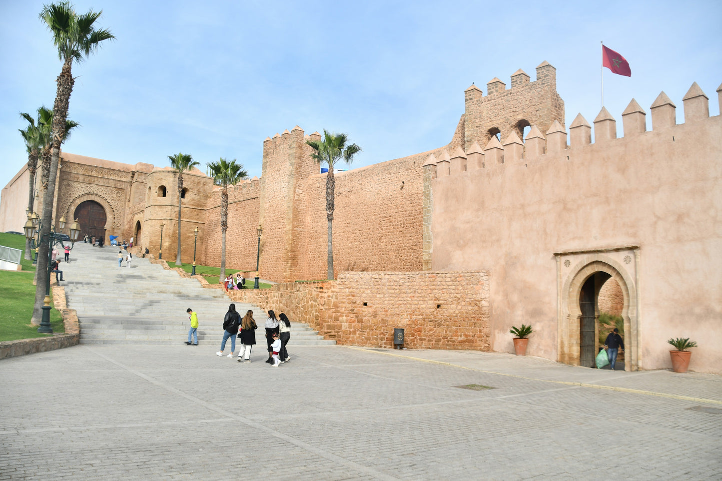 Casablanca: Tour de día completo a Rabat con traslado al hotel